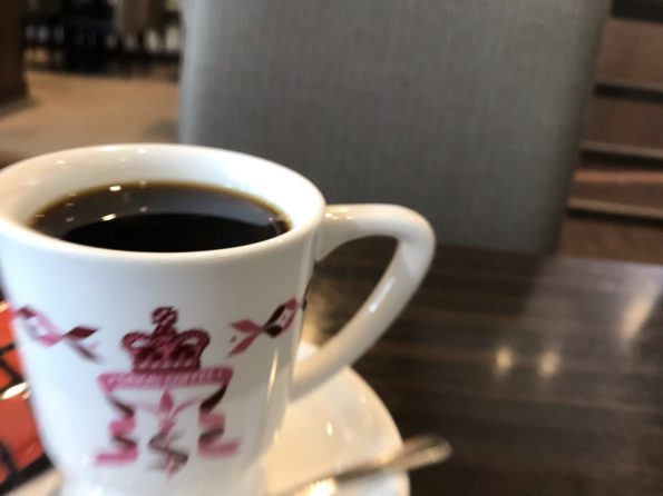さかい珈琲 浜松小沢渡店のコーヒーカップ（浜松湖西婚活サービス結いの出張結婚相談）